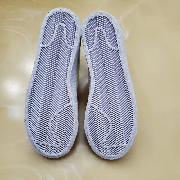 Nike Blazer Mid 77 (GS) Shoe Size 5Y White/Light Lemon Twist Style DQ1042 100 - Picture 11 of 13